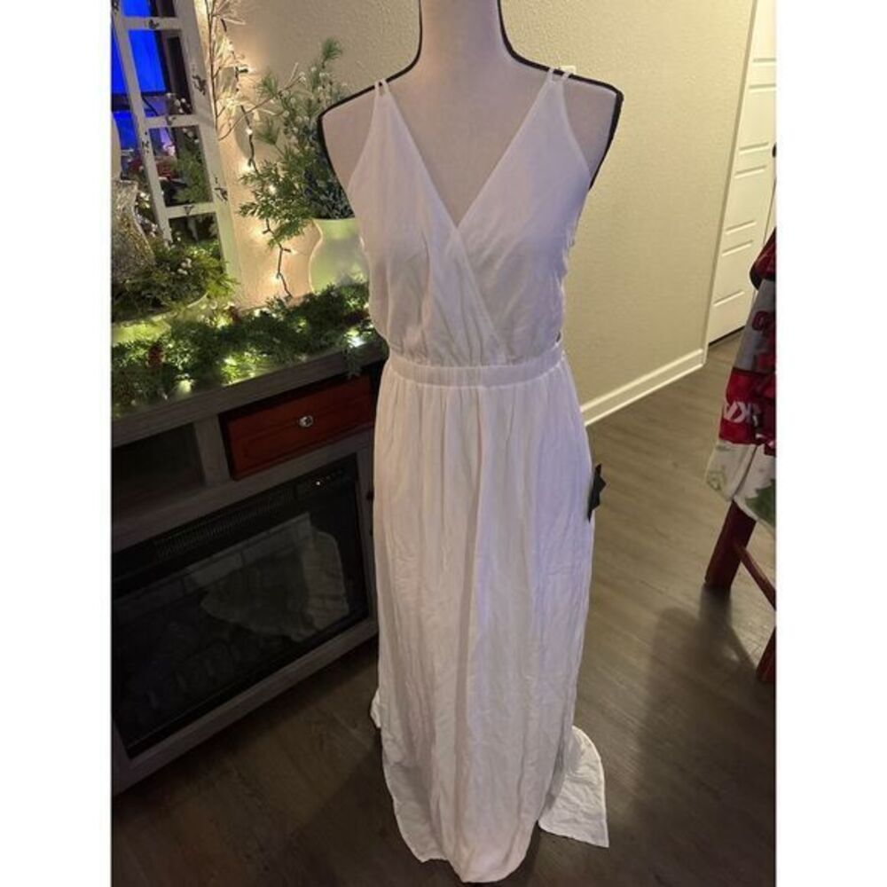 Lulus NWT dress size M long white